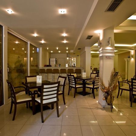 Paralía Apollon Hotel מראה חיצוני תמונה